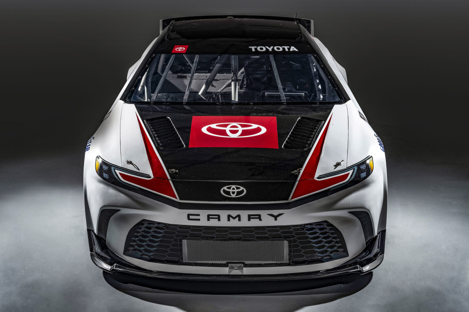 SMALL_2024_Toyota_NASCARCup_Camry_XSE_005-scaled